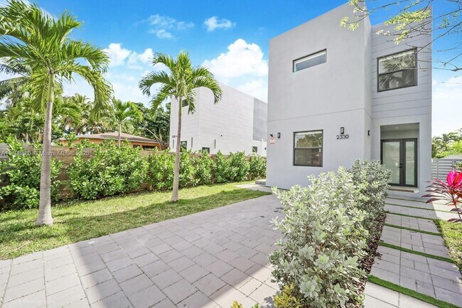 property at 2330 SW 14th St