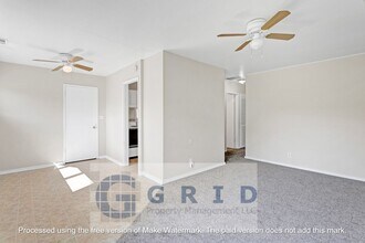 2804 NE 89th Ave in Portland, OR - Building Photo - Building Photo