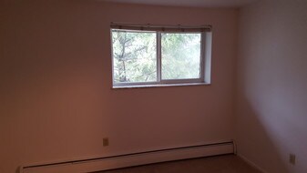 111 W 8th St Apartments