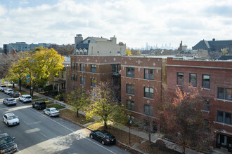 1647 W Addison St in Chicago, IL - Building Photo - Building Photo