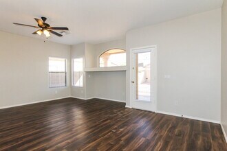 12917 W Aster Dr in El Mirage, AZ - Building Photo - Building Photo