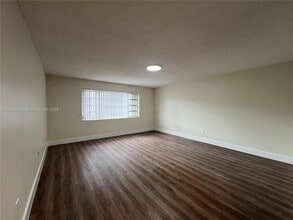 21121 SW 85th Ave, Unit 208 in Cutler Bay, FL - Building Photo - Building Photo