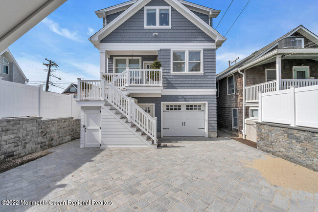 368 1st Ave in Manasquan, NJ - Foto de edificio - Building Photo