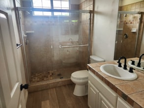 1234 Kendi Ln in Fallbrook, CA - Building Photo - Building Photo
