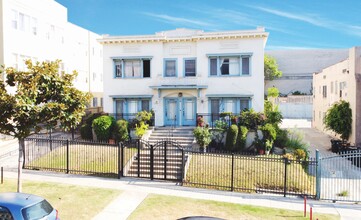 2826 Leeward Ave in Los Angeles, CA - Building Photo - Primary Photo