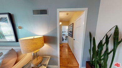 6200 W 3rd St in Los Angeles, CA - Building Photo - Building Photo