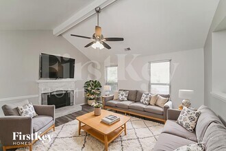 9812 Logging Pl, Unit 101 in Mint Hill, NC - Foto de edificio - Building Photo