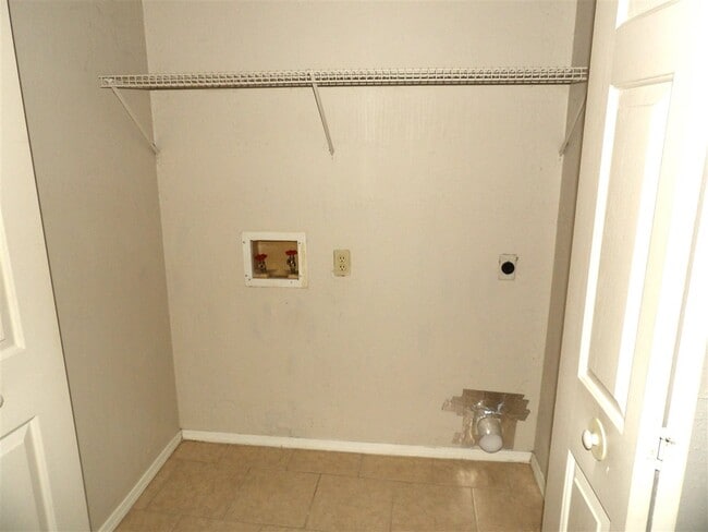 2514 SW B Ave in Lawton, OK - Building Photo - Building Photo