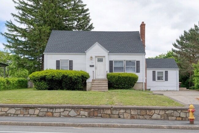 property at 208 Green St