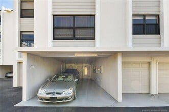 1289 NE Ocean Blvd in Stuart, FL - Building Photo - Building Photo