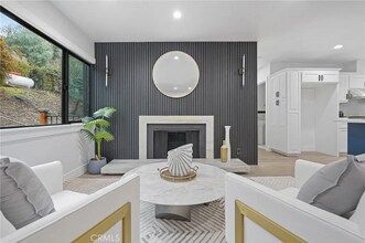 21171 Colina Dr in Topanga, CA - Building Photo - Building Photo