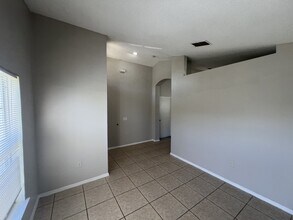 13226 Glenbarrow Ct in Orlando, FL - Building Photo - Building Photo