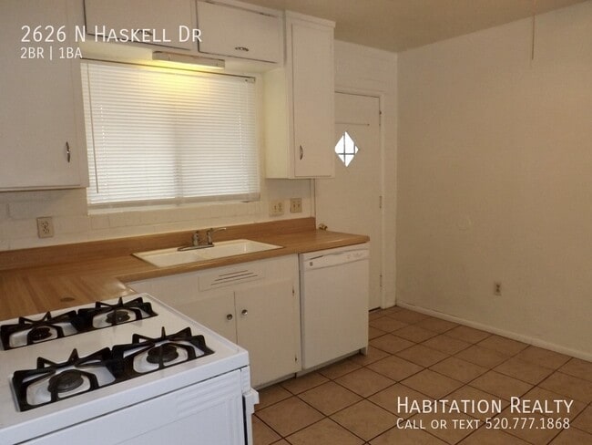2626 N Haskell Dr in Tucson, AZ - Building Photo - Building Photo