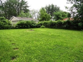 2611 Caledonia Ct in Westland, MI - Building Photo - Building Photo