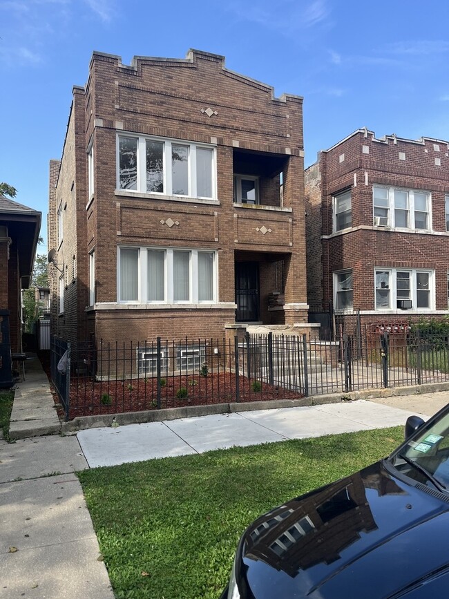 property at 6404 S Campbell Ave