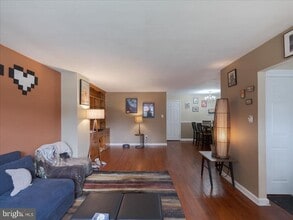 112 5th Ave in Phoenixville, PA - Building Photo - Building Photo