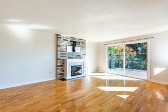 11331 24th Ave NE in Seattle, WA - Building Photo - Building Photo