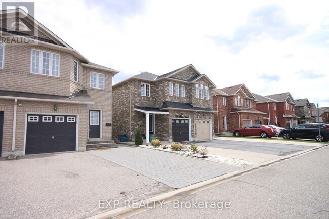 1318 Mowat Ln in Milton, ON - Building Photo - Building Photo