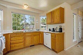 3013 W Pleasanton Ave in Boise, ID - Foto de edificio - Building Photo