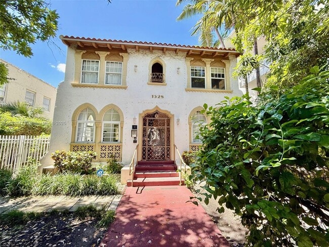 1528 Drexel Ave in Miami Beach, FL - Building Photo - Building Photo