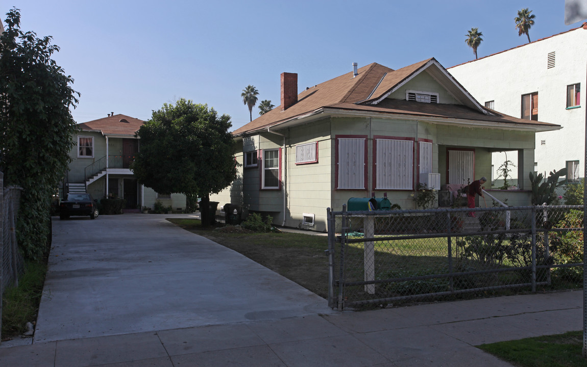 224 Avenue 53 in Los Angeles, CA - Building Photo