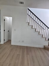 418 E Hardy St, Unit 4 in Inglewood, CA - Building Photo - Building Photo