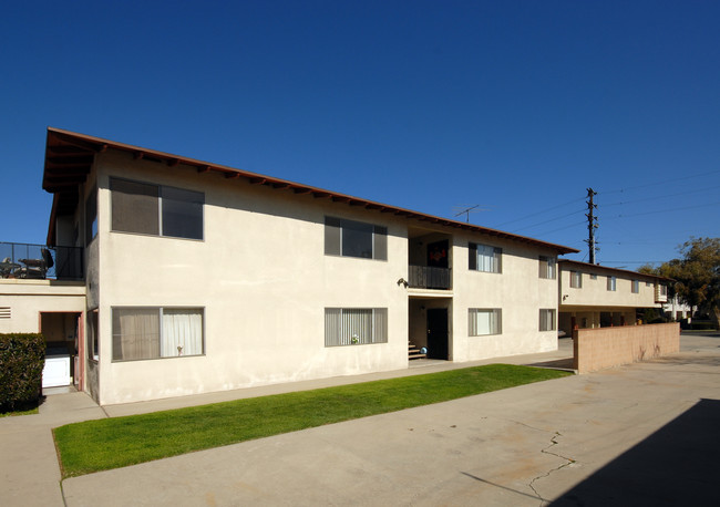 219-225 S McPherrin Ave in Monterey Park, CA - Building Photo - Building Photo