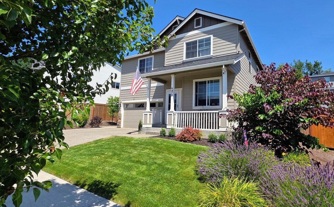 9476 N Alder St in Camas, WA - Building Photo