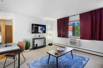 10300 W Bluemound Rd in Wauwatosa, WI - Building Photo - Building Photo