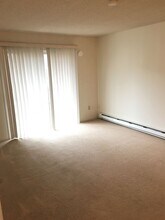 2215 S Chase St in Port Angeles, WA - Foto de edificio - Building Photo