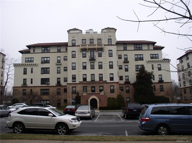 1273 North Ave in New Rochelle, NY - Building Photo - Building Photo