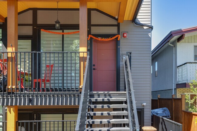 2459-2471 40th Av E in Vancouver, BC - Building Photo - Building Photo