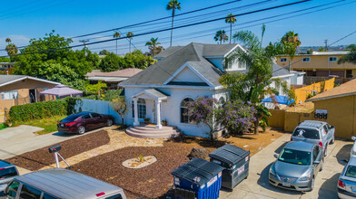 1365-1373 Holly Ave in Imperial Beach, CA - Building Photo - Building Photo