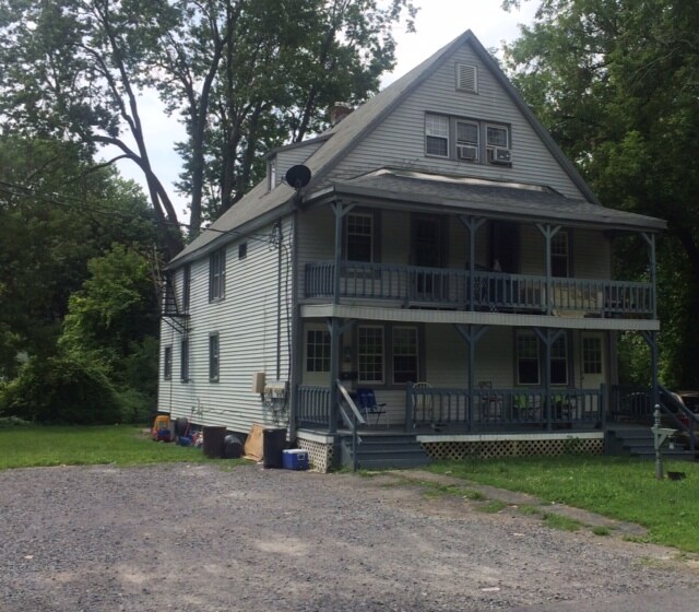 5 Livingston Ave in Scotia, NY - Foto de edificio - Building Photo