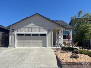 1655 Kerry Ln in Santa Rosa, CA - Building Photo - Building Photo