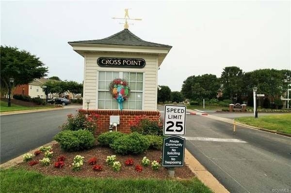 property at 9999 Links Ln