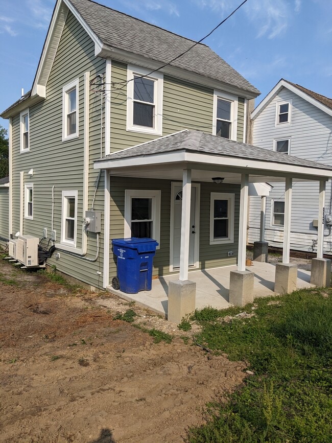 932 Main St in Salem, NJ - Foto de edificio - Building Photo
