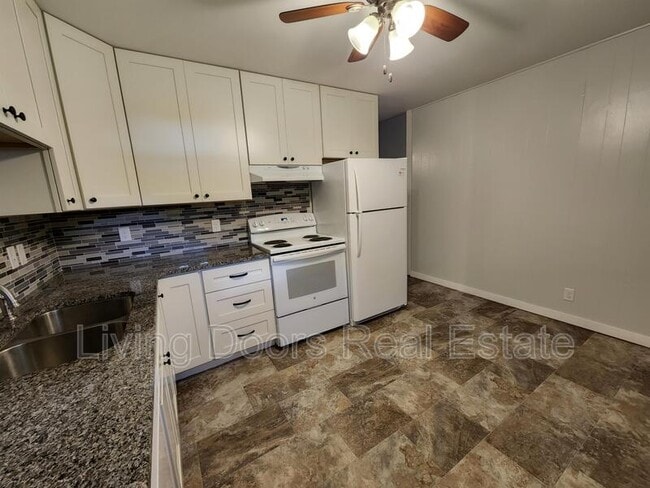 1230 N 53rd St in Lincoln, NE - Building Photo - Building Photo