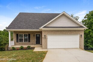 6100 Port Antonio Rd in Louisville, KY - Building Photo