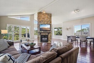 156 Springdale Way in Emerald Hills, CA - Building Photo