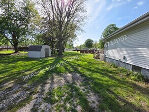 524 Chiles St in Carlinville, IL - Building Photo - Building Photo