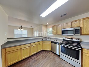 605 Daniel Ct in Nashville, TN - Foto de edificio - Building Photo