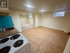 1312 Daimler Rd in Mississauga, ON - Building Photo - Building Photo