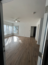 14711 Erwin St, Unit 7 in Los Angeles, CA - Foto de edificio - Building Photo