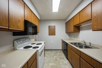 216 Progress Rd in Shelbyville, IN - Building Photo - Building Photo