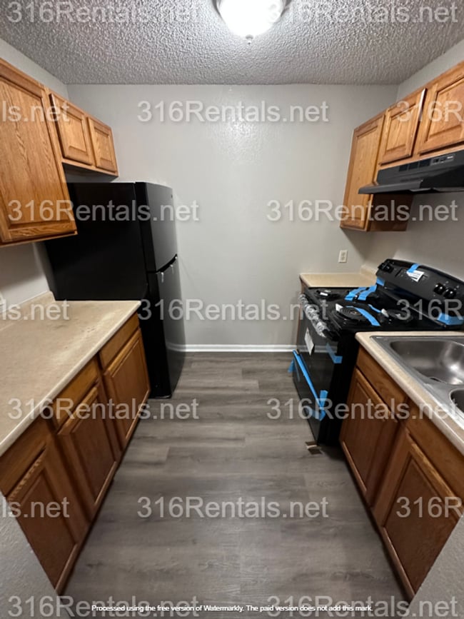 1510 E 17th St N in Wichita, KS - Building Photo - Building Photo