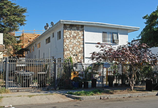 1226 Tamarind Ave in Los Angeles, CA - Building Photo - Building Photo