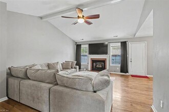 57 Wayland Dr in Portsmouth, VA - Building Photo - Building Photo