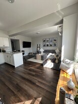 480 Lonsberry Dr in Cobourg, ON - Building Photo