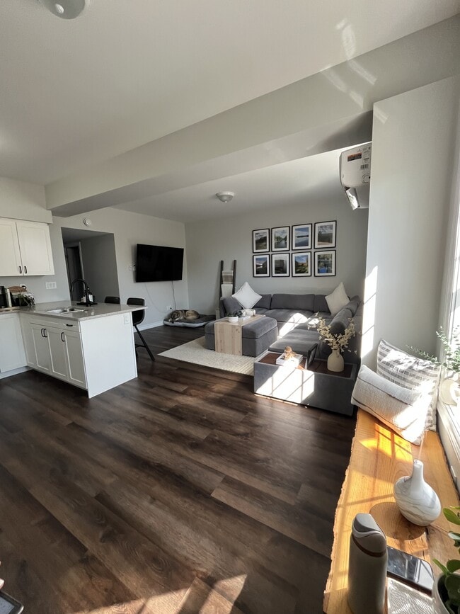 property at 480 Lonsberry Dr